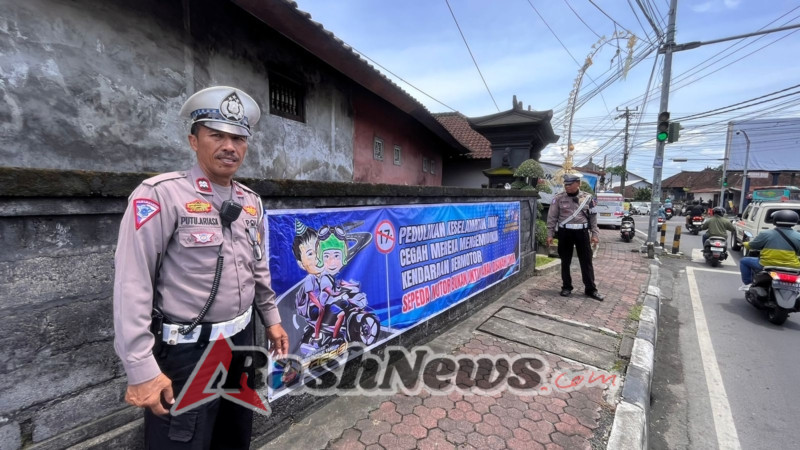 Polres Badung Tebar Imbauan Tertib Lalu Lintas Selama Ops Zebra Agung 2025