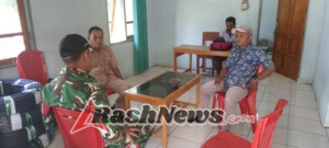 Babinsa Larantuka Gelar Komsos dan Monitoring Wilayah di Desa Sinarhading