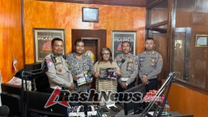 Sosialisasi Kreatif, Satgas Ops Zebra Agung 2025 Edukasi Warga Melalui Siaran Radio