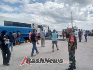 Transportasi Laut Aman, Koramil 1627-01/Baa Monitoring Kedatangan Kapal Expres Bahari 8E