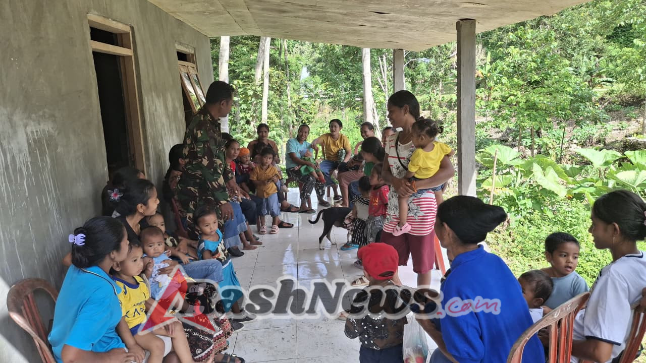 Pendampingan Posyandu, Babinsa Koramil 03/Katikutana Dekatkan Pelayanan Kesehatan ke Warga