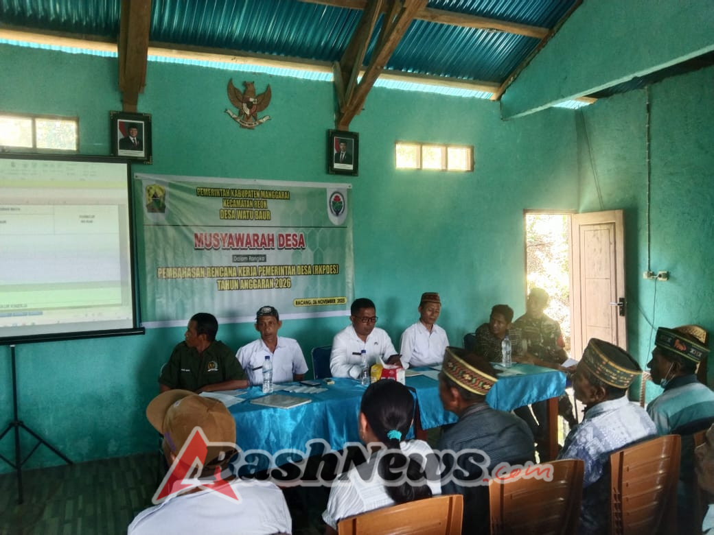 Babinsa Koramil 1612-02/Reok Hadiri RKPDES dan Rembuk Stunting 2026 di Desa Watu Baur