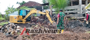 Anggota Kodim 1620/Loteng Kawal Pembangunan Koperasi Merah Putih Di Lombok Tengah