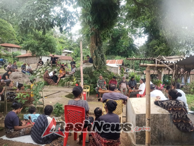 Mediasi Damai di Desa Iantena: Babinsa Hadir Jaga Ketertiban dan Keharmonisan