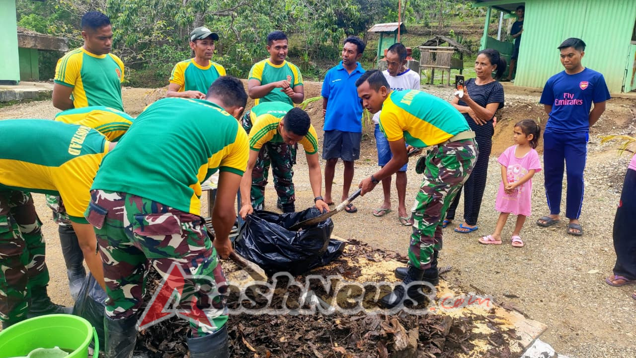 Satgas Pos Kewar Edukasi Warga Kewar Cara Praktis Membuat Pupuk Kompos
