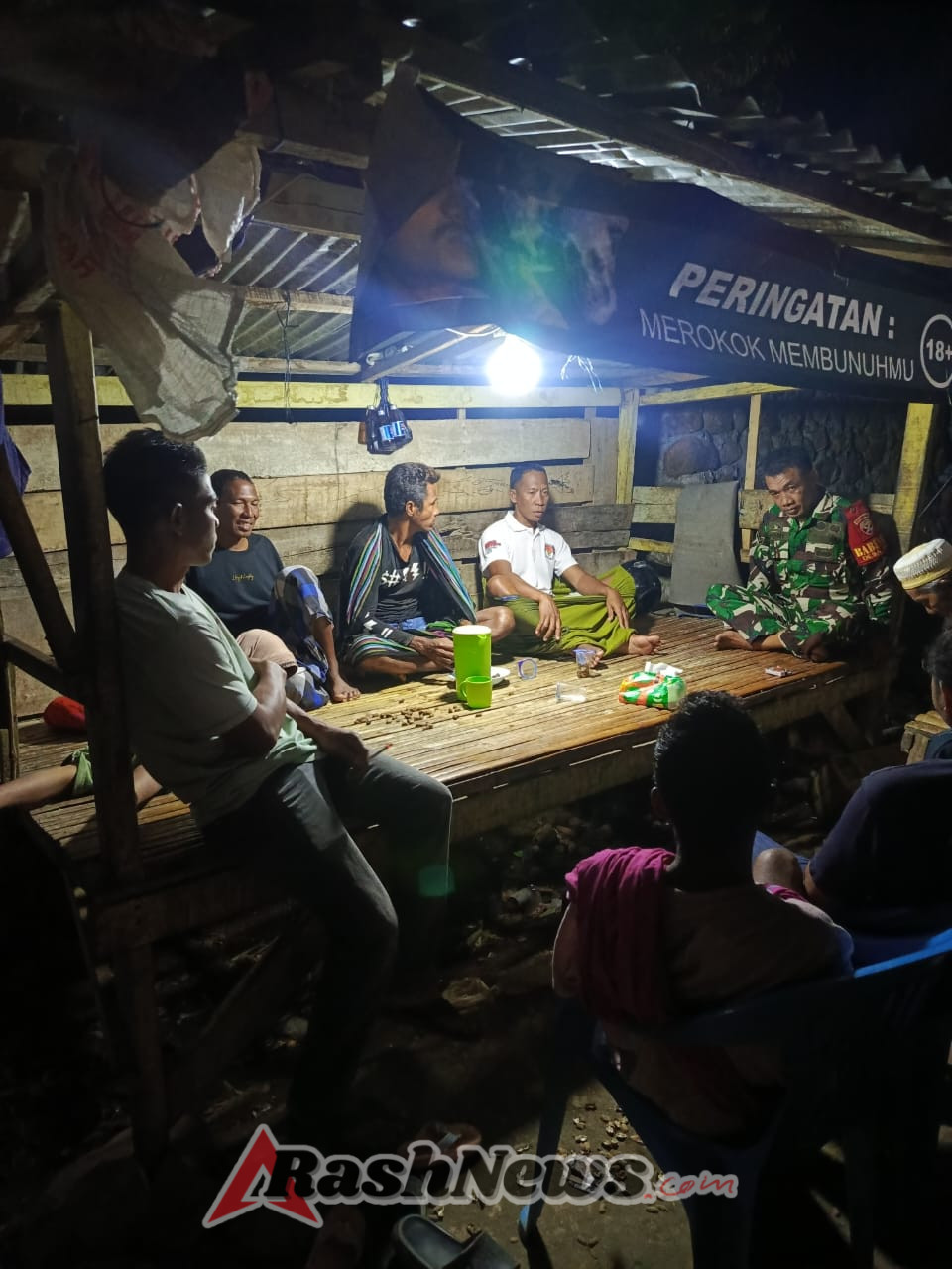 Babinsa Rompo Ajak Masyarakat Selesaikan Permasalahan dengan Cara Kekeluargaan