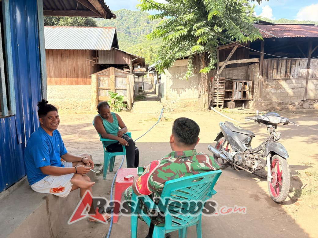 Babinsa Turun Langsung, Desa Loboniki Aman dan Warga Antusias