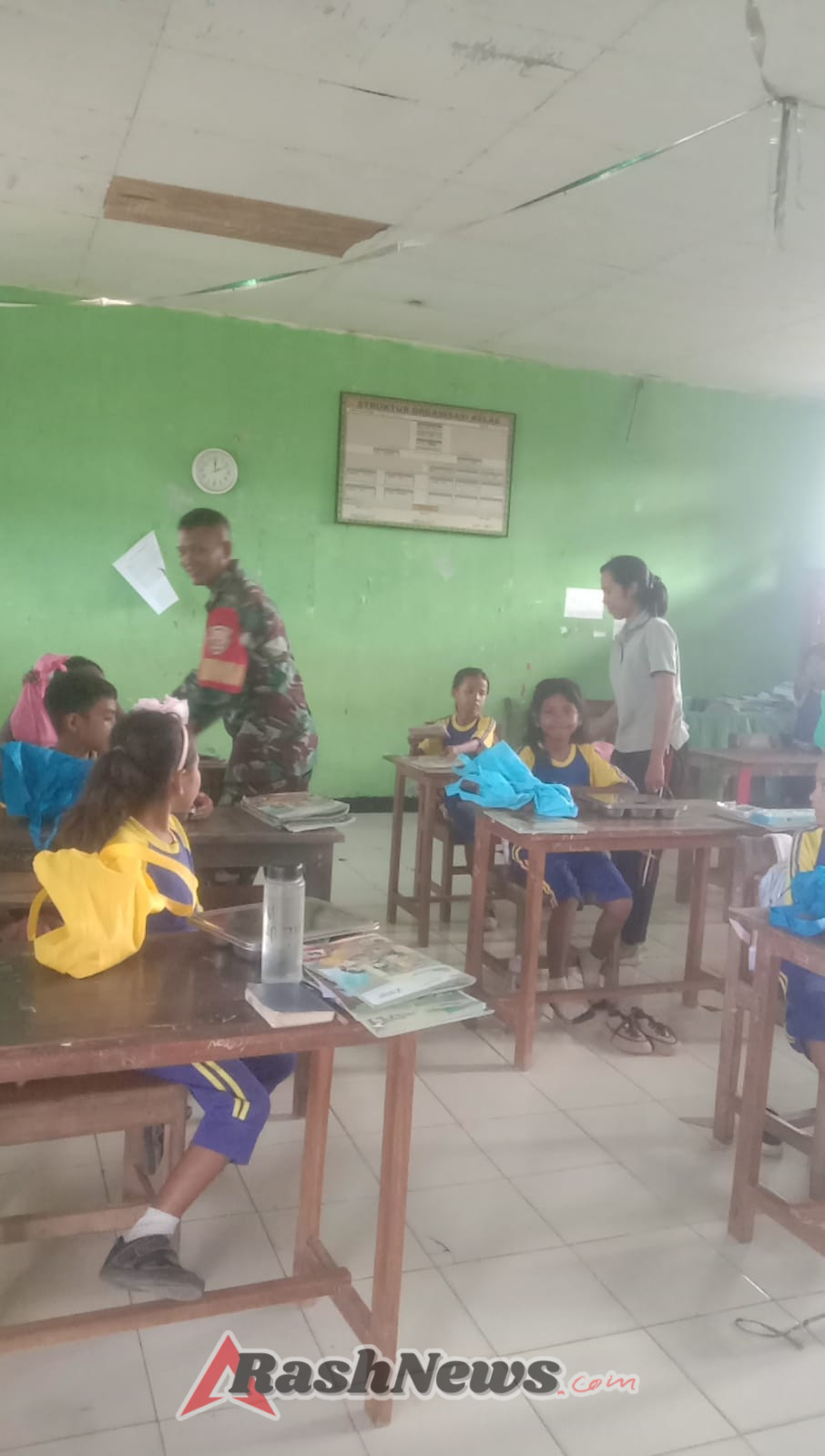 Satuan Pelayanan MBG Rote Ndao Maksimalkan Distribusi Menu Sehat untuk Anak Sekolah