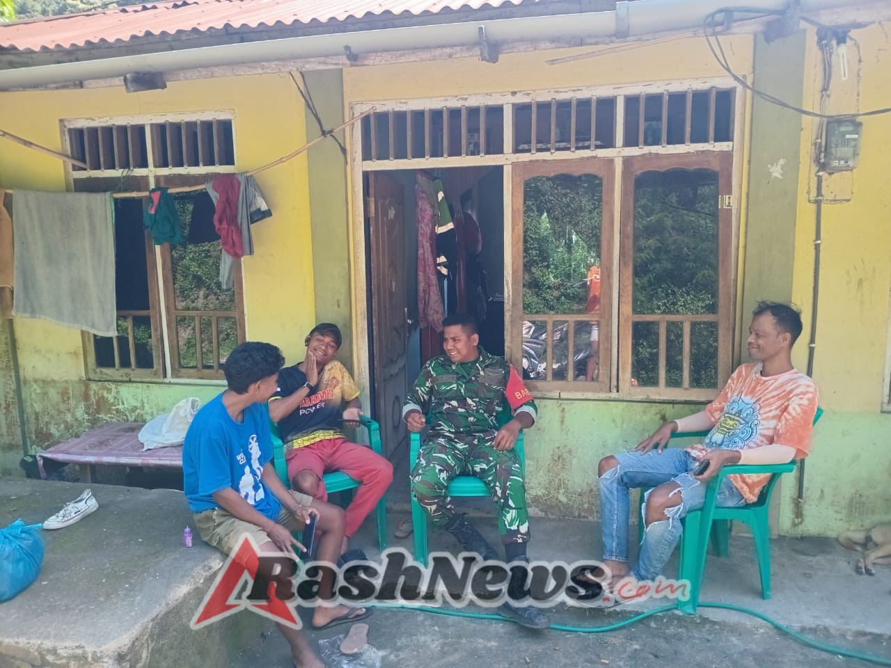 Pratu Haris Liga Dampingi Masyarakat Koanara, Pastikan Pamwil dan Komsos Berjalan Lancar