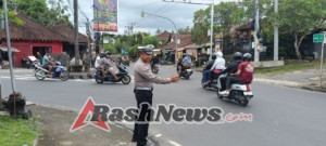 Ciptakan Kelancaran Lalin, Polsek Abiansemal All Out Amankan Mobilitas Warga Saat Penampahan Kuningan