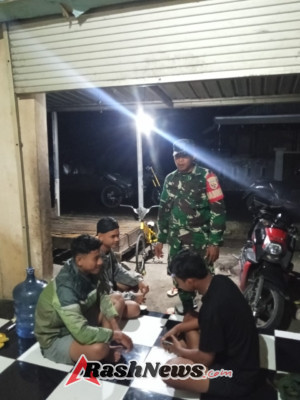 Kegiatan Patroli Babinsa Koramil 1628-05/Jereweh Berjalan Aman dan Dapat Apresiasi Warga