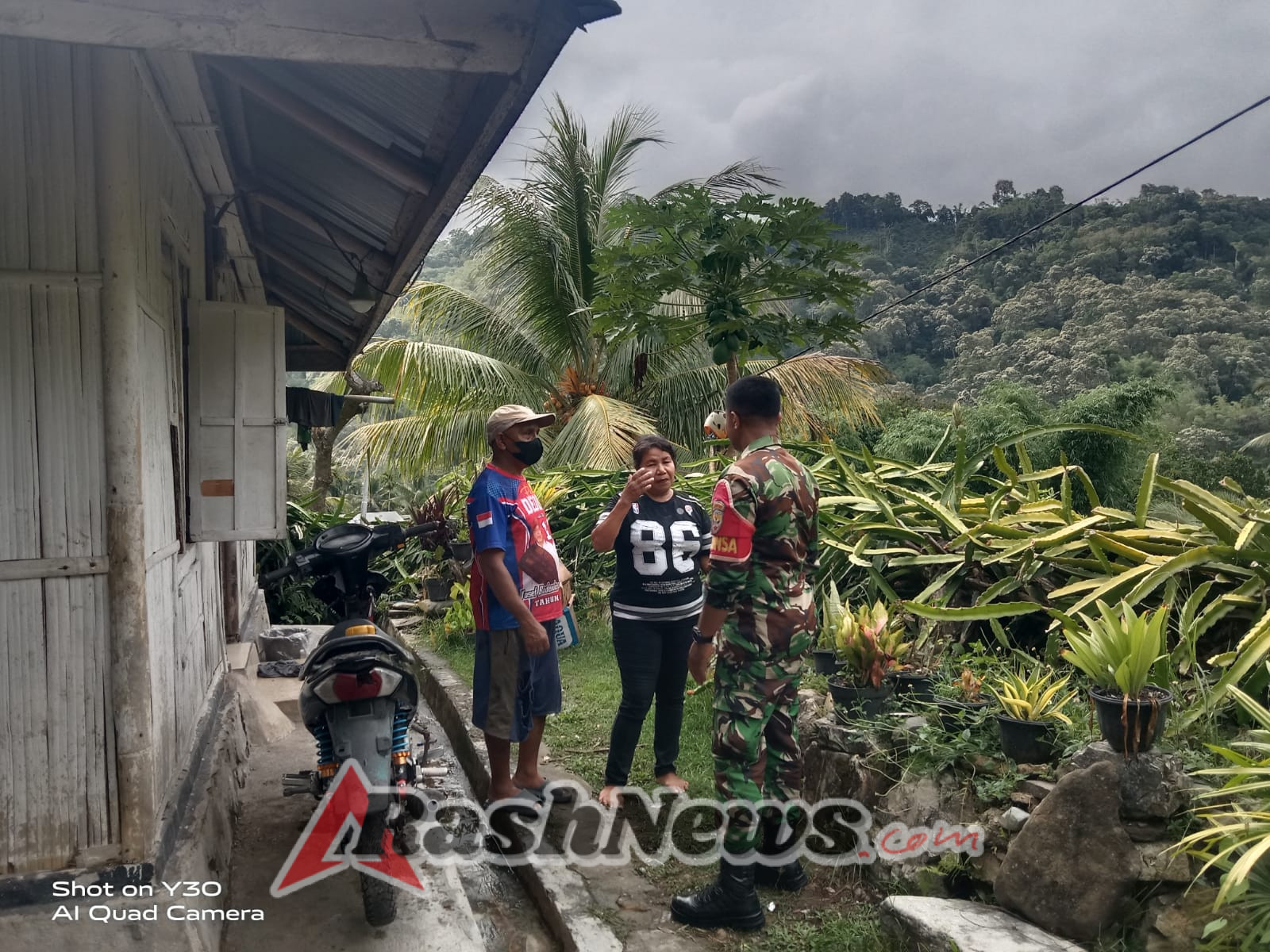 Keamanan dan Kedekatan Sosial Terjaga, Babinsa Ende Gelar Pamwil di Desa Tenda Ondo