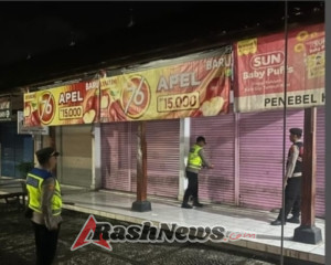 Polsek Penebel  Patroli Malam Hari Pastikan Situasi Aman dan kondusif