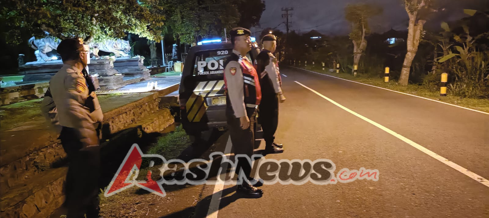 Wujudkan Rasa Aman, Polsek Abiansemal Tingkatkan Patroli Harkamtibmas Di Akhir Pekan