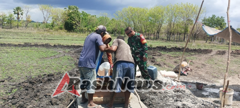 Sinergi TNI dan Masyarakat: Pemasangan Box Pembagi Air Sumur Bor di Pahunga Lodu