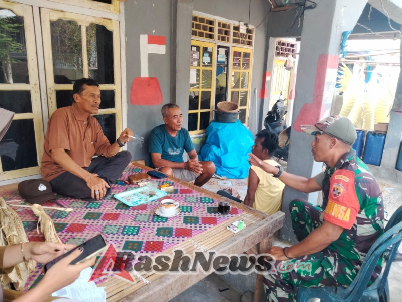Babinsa Turun ke Lapangan, Ajak Warga Jaga Ketertiban dan Keamanan