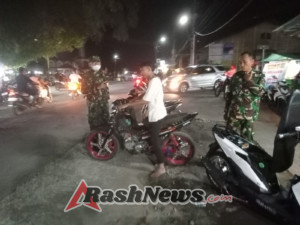 ‎ Sertu Suka Darmono Ajak Warga Aktif Ronda Malam di Desa Semaya