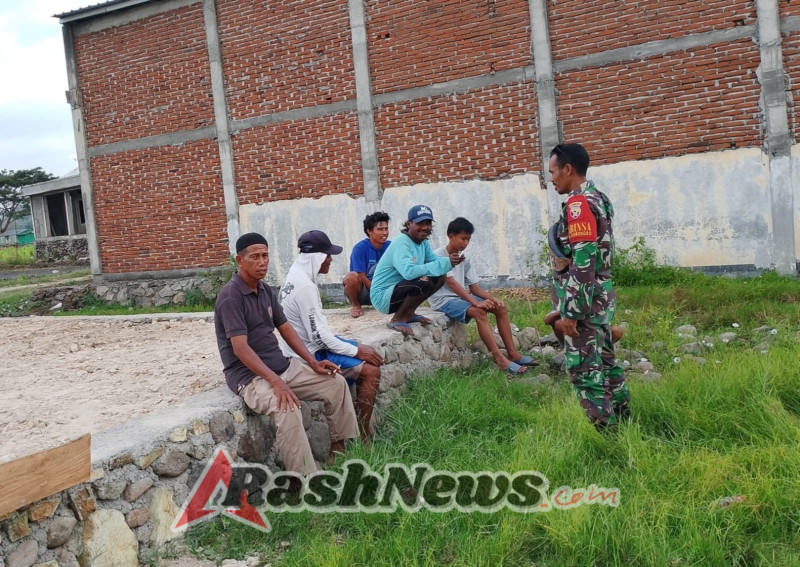 Babinsa Ajak Warga Ikut Menjaga Keamanan dan Ketertiban Desa