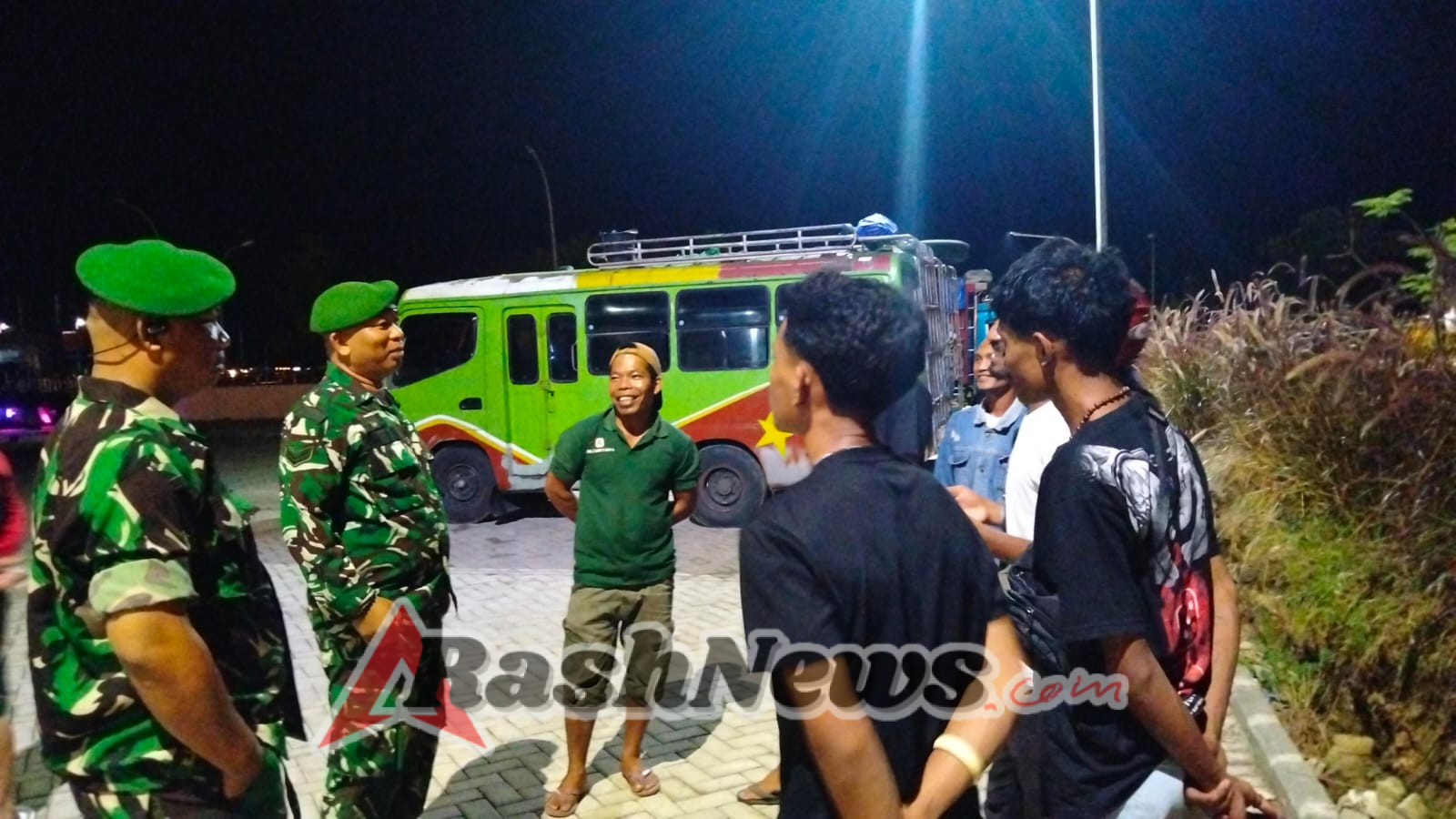 TNI Koramil 1630-01/Komodo Tingkatkan Pengamanan Wilayah Melalui Patroli Terpadu di Labuan Bajo