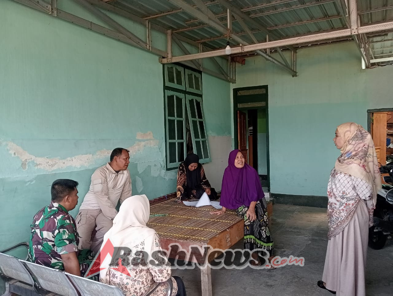 Serda A. Rahman Dampingi Staf Kelurahan Data Kos dan Kontrakan di Menala