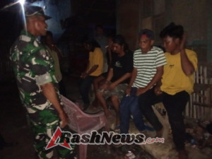 Melalui Patroli Malam, Babinsa Koramil 1608-04/Woha Tingkatkan Kepedulian Sosial Warga