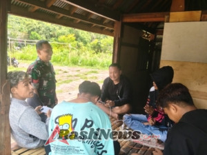 Pererat Kemanunggalan TNI–Rakyat, Babinsa Sembalun Sampaikan Imbauan Musim Hujan