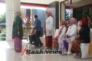 Ketua Persit KCK Cabang XXIX Kodim 1615/Lotim Ikuti Upacara Hari Ibu ke-97 di Lombok Timur