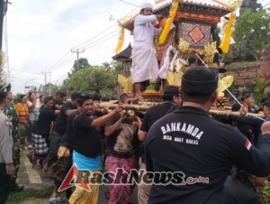 Tiga Pilar Di Desa Bakas Bersinergi Dalam Tradisi Keagamaan Pastikan Ngaben Nuasta Geni Aman Dan Lancar