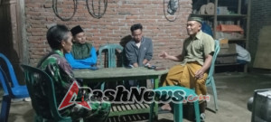 Babinsa Koramil Pekat Perkuat Kamtibmas Lewat Kontrol Ronda Malam