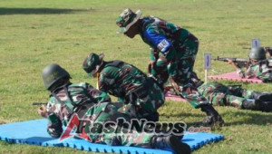 Dandim 1630/Mabar Ikuti Langsung Latihan Menembak Senjata Ringan di Lapangan Tembak Desa Gorontalo