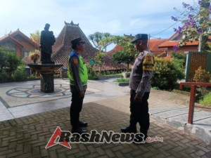 Polsek Baturiti Amankan Ibadah umat kristiani di Wilayah Kecamatan Baturiti