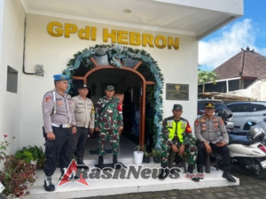 Personil Polsek Kediri Melaksanakan Perayaan Natal di Gereja Immanuel Gereja Bukit Palma dan Toyo Urip