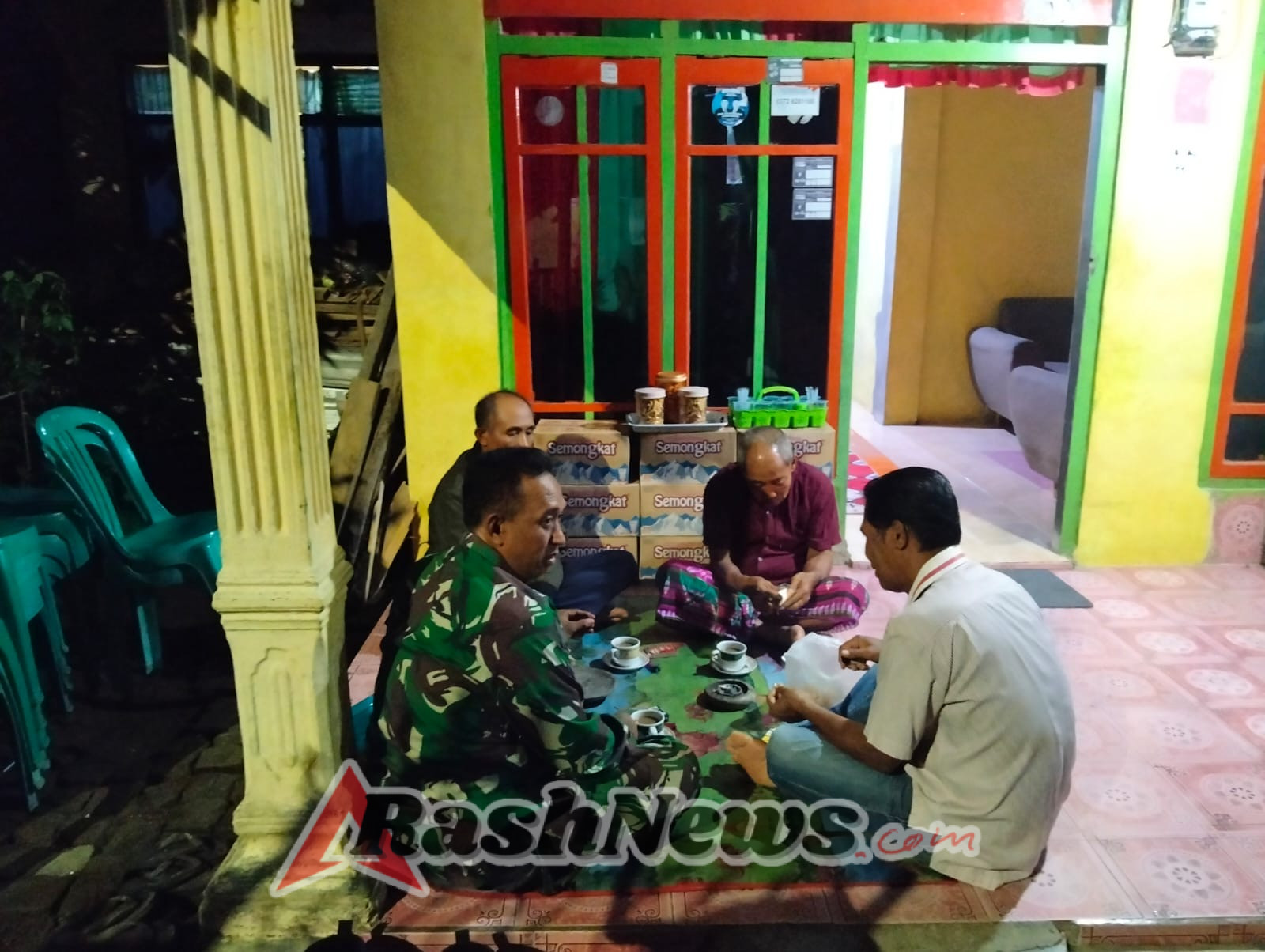 Piket Koramil 1628-03/Seteluk Laksanakan Patroli Cegah Gangguan Kamtibmas