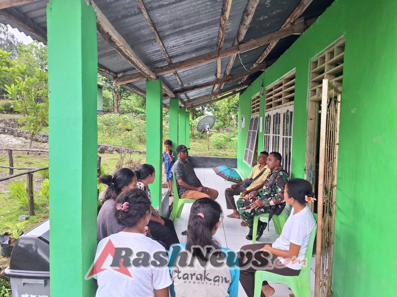 Pendekatan Humanis Prajurit Kewilayahan Hadirkan Rasa Aman di Pedalaman TTU