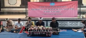 Bhabinkamtibmas Desa Satra Gelar Rapat Koordinasi dan Pembinaan Sipandu Beradat Jelang Malam Tahun Baru