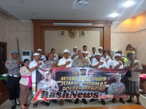 Menjadi Polisi Bagi Diri Sendiri” Topik Jumat Curhat, Polsek Mengwi di Desa Buduk