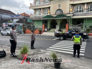 Atensi Kemacetan dan Laka, Polsek Kediri Gelar Personil Untuk Laksanakan Strong Point