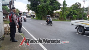 Antisipasi Kepadatan Arus Balik Akhir Pekan, Polsek Abiansemal Intensifkan Gatur Sore