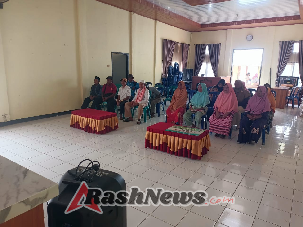 Dukung Program Pemerintah, Babinsa Koramil 1628-01 Kawal Transparansi Penyaluran BLT DD 2025