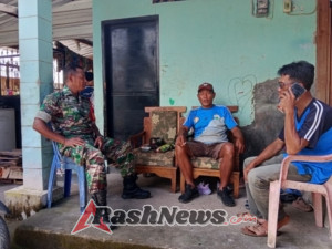 Babinsa Beru Tingkatkan Keamanan Lingkungan Lewat Patroli dan Komsos