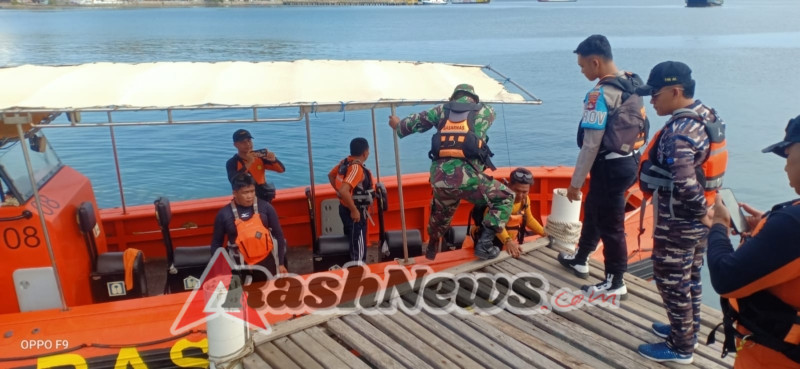 Sinergi Koramil, Tim Gabungan dan Nelayan Percepat Pencarian Korban Lompat ke Laut KMP Belida