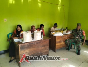 Sinergi TNI dan Pemerintah Desa, Babinsa Dampingi Penyaluran Bantuan Ketahanan Pangan