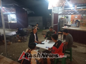 Patroli Rutin Koramil Sekongkang, Pastikan Lingkungan Tetap Aman dan Tertib