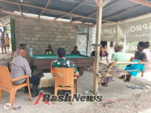 Serka Aries Umbu Turun ke Lapangan, Warga Motadik Sambut Hangat Kehadiran Aparat