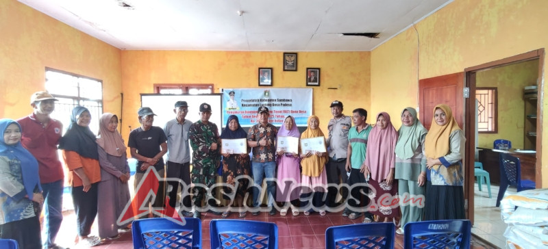 ‎Babinsa Desa Padesa Pastikan Penyaluran BLT DD Berjalan Aman dan Lancar