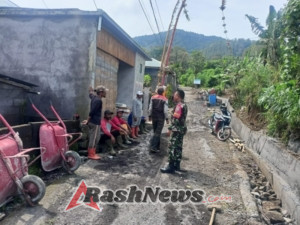 Sinergi Babinsa dan Warga Dusun Dasong Perbaiki Infrastruktur Gorong-Gorong Dana Desa 2025