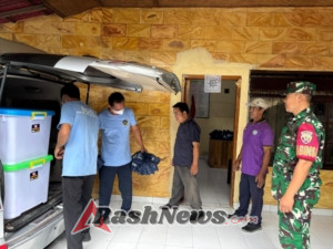 Babinsa Sumberkima Kawal Ketat Distribusi 1.777 Porsi Makanan Bergizi Gratis ke 13 Sekolah di Buleleng