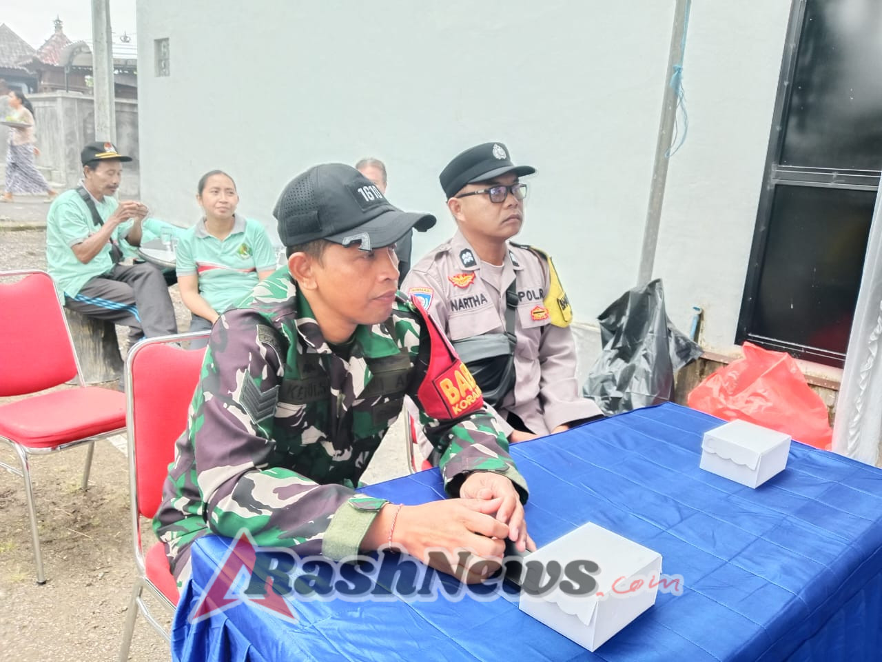 Aneka Lomba Meriahkan Peringatan Hari Ibu, Babinsa Tojan Hadir Beri Dukungan Dan Pengamanan