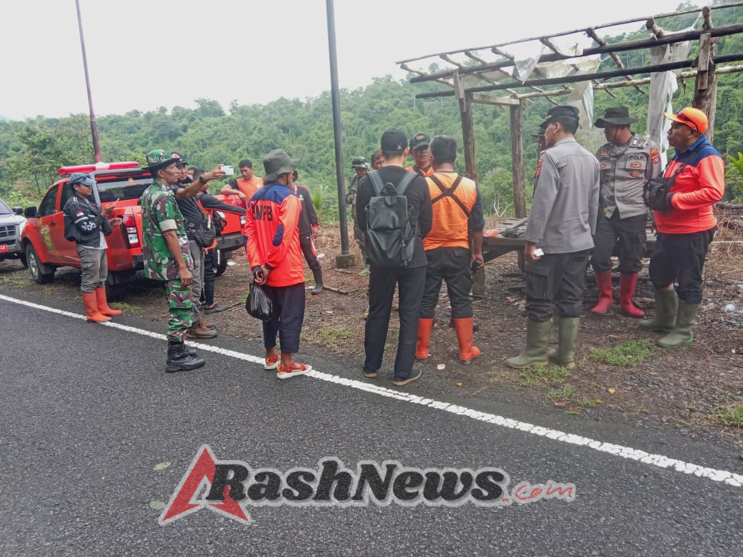 Koramil 1607-07/Lunyuk Lanjutkan Pencarian Korban Hanyut dengan Mengutamakan Keselamatan Personel