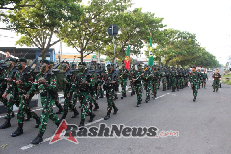 Hari Juang Infanteri ke-77, Dandim Gianyar Kawal Gerak Jalan Tonting YWPJ Lintas Sukawati–Ubud